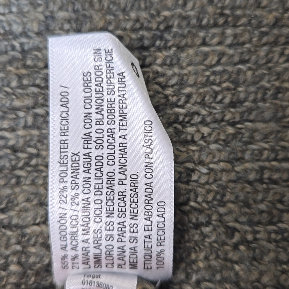 Sweater - Picture 8 of 8